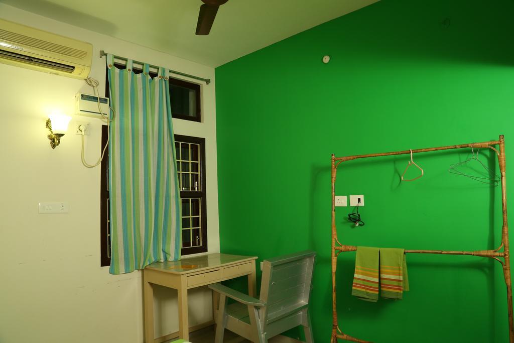 La Maison Radha Pondicherry Ruang foto