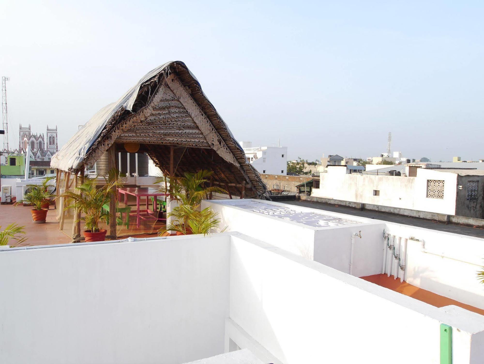 La Maison Radha Pondicherry Bagian luar foto